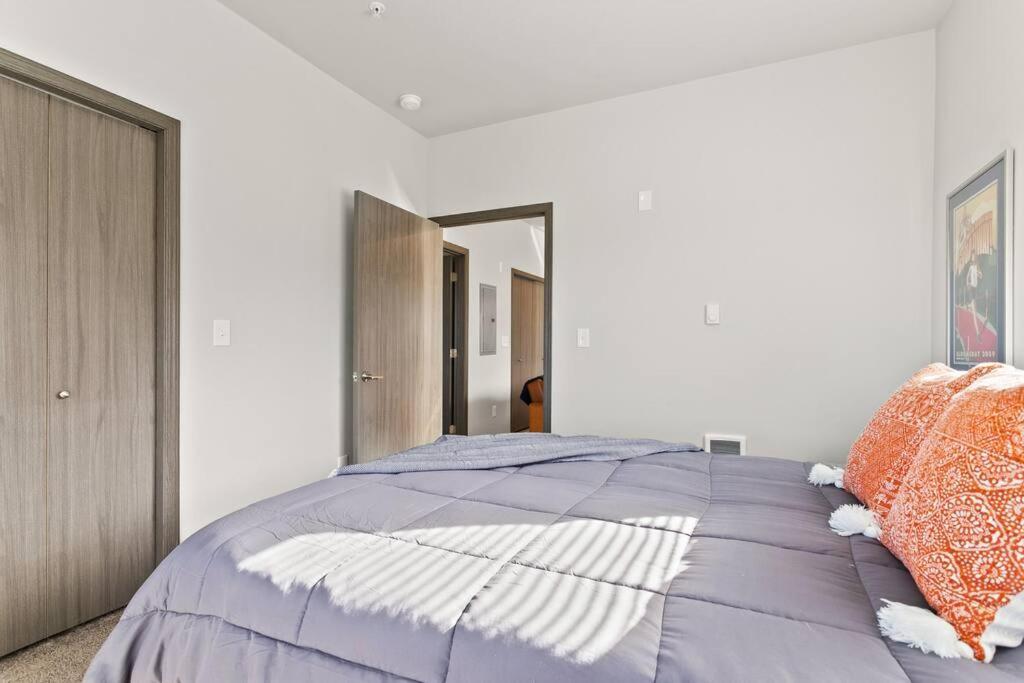 New 2 Bed 2 Bath Near Perry District And Dt Apartment Spokane Bagian luar foto
